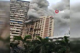 Mumbai’de 20 katlı binada yangın: 7 ölü, 15 yaralı